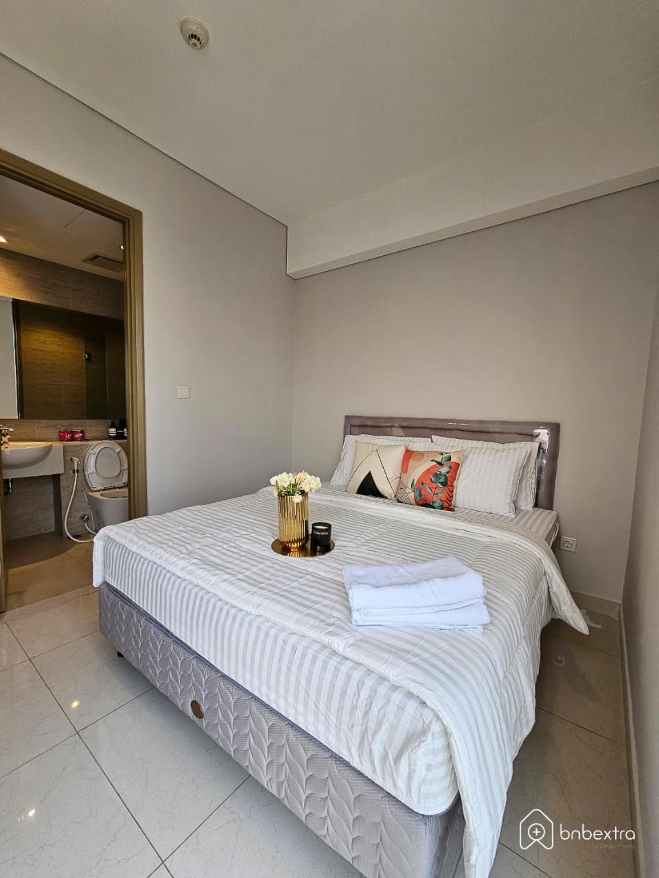 3Br Flat In Taman Anggrek Residence Jakarta Bagian luar foto